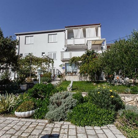 Apartments Maris Rab Town Extérieur photo