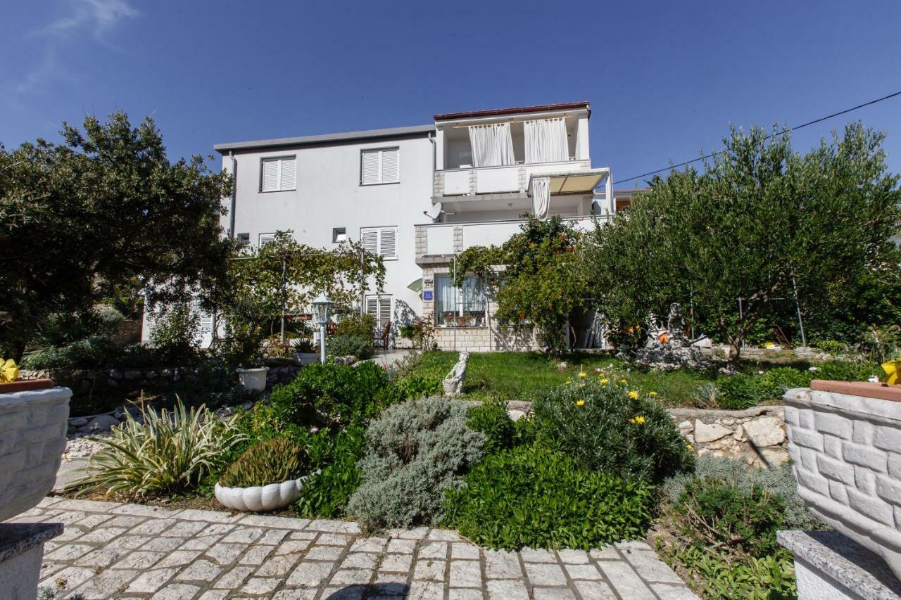 Apartments Maris Rab Town Extérieur photo