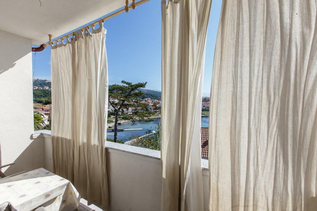 Apartments Maris Rab Town Extérieur photo